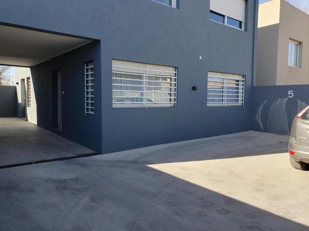 Moderno Depto 5 Con Cochera Apartment Tandil